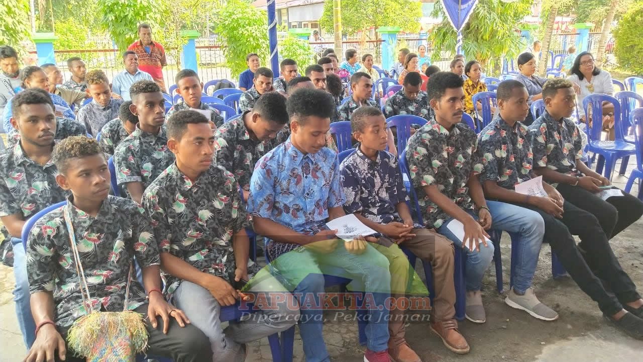 Anak-anak korban lem aibon yang ditangani DP3AKB Kabupaten Manokwari-wt Pecandu Lem Aibon