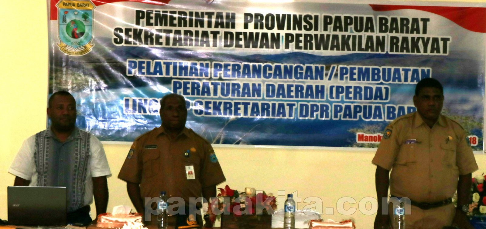 Pelatihan pembuatan peraturan daerah di lingkungan Sekretariat DPR Papua Barat Setwan Papua Barat