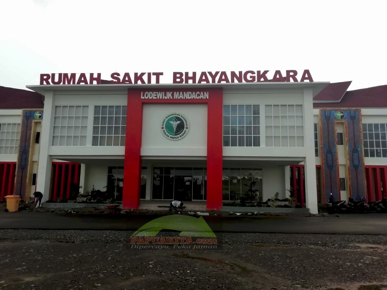 Rumah Sakit Bhayangkara Lodewijk Mandacan
