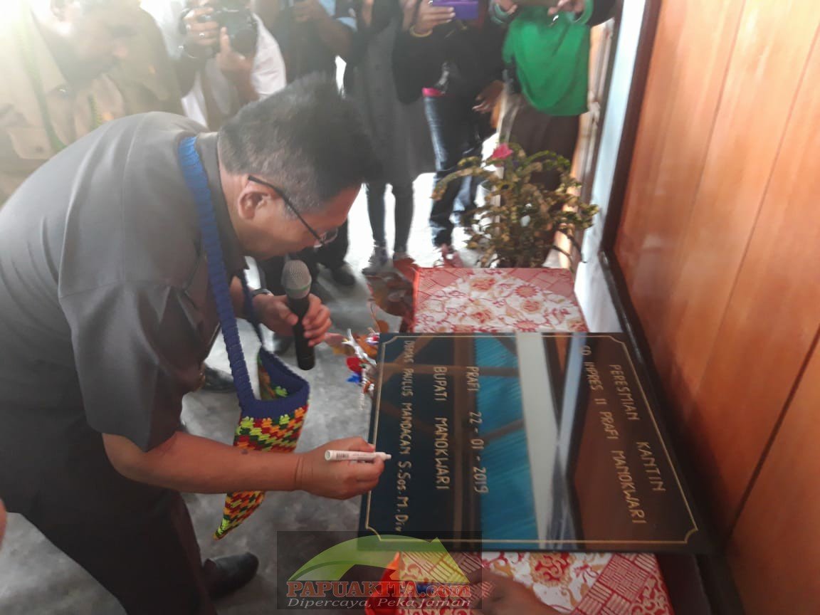 Wakil Bupati Manokwari Edi Budoyo SD Inpres 11 Prafi