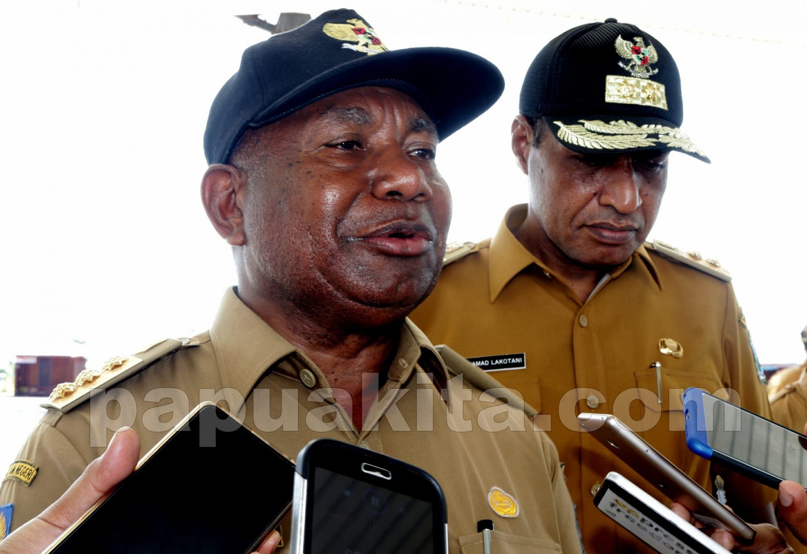 Gubernur Papua Barat Dominggus Mandacan dan Wakil Gubernur Papua Barat Mohammad Lakotani Papua Barat