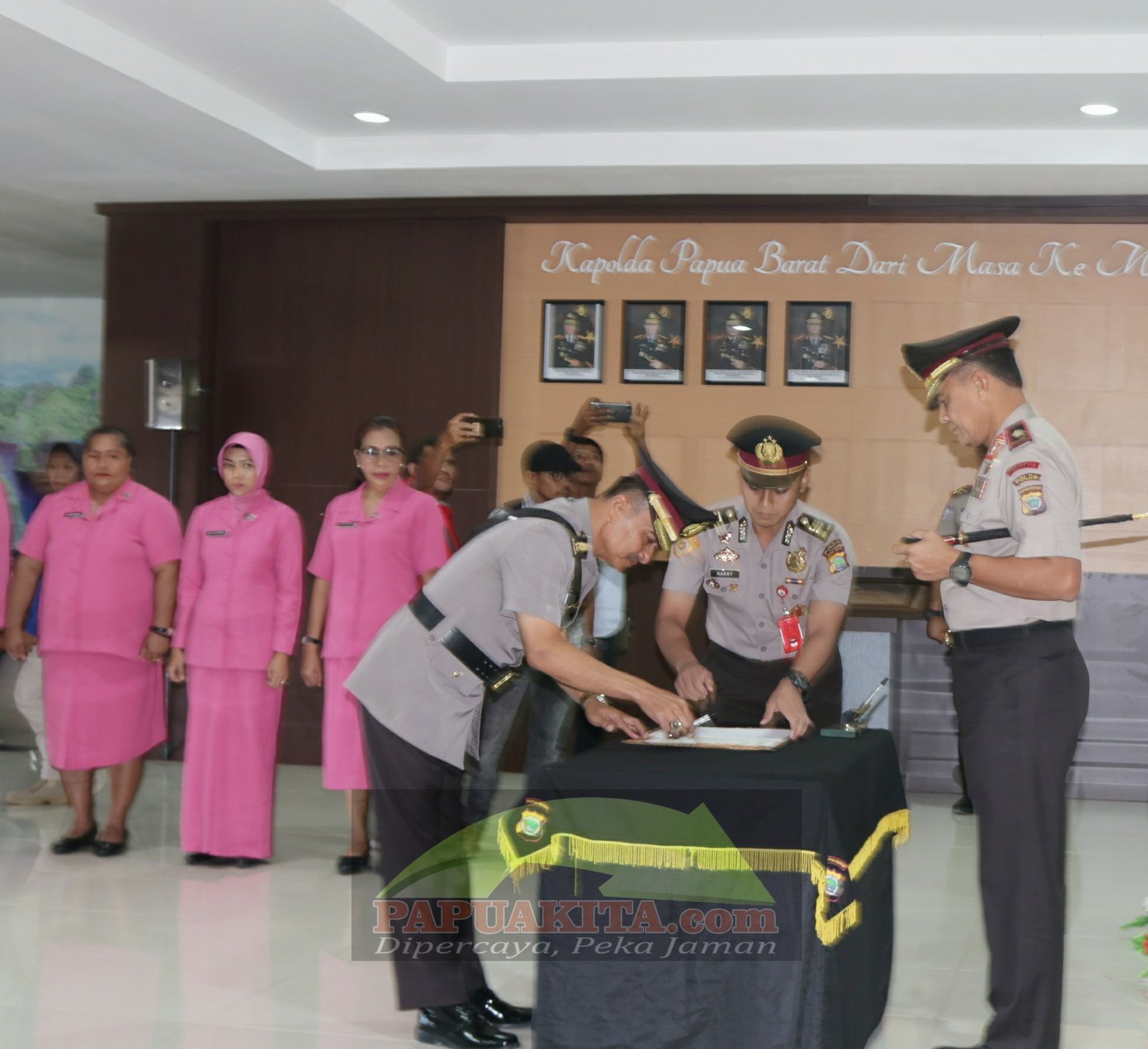 Sertijab Kepala Bidang Humas Polda PB Polda PB