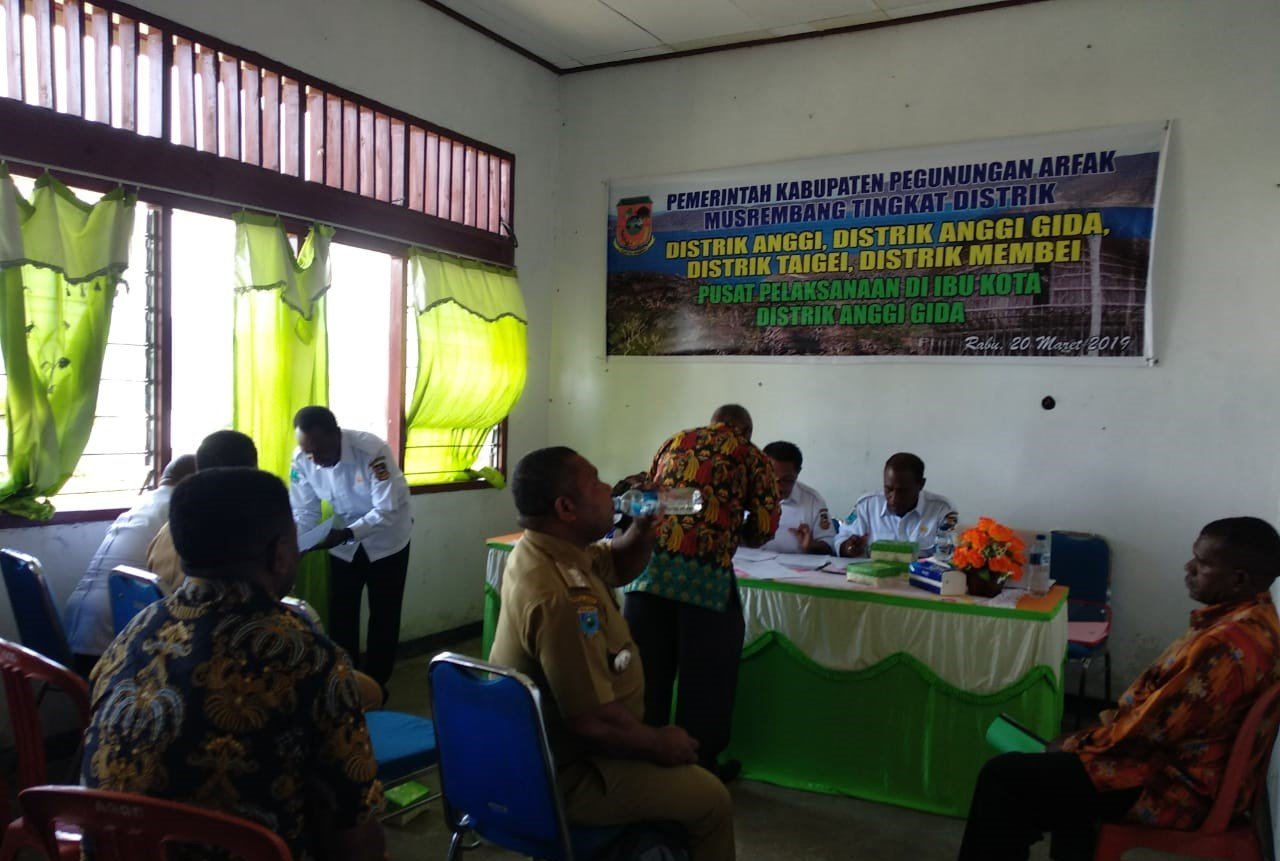 Musrenbang tingkat distrik di lingkup kabupaten Pegunungan Arfak. Musrenbang Tingkat Distrik