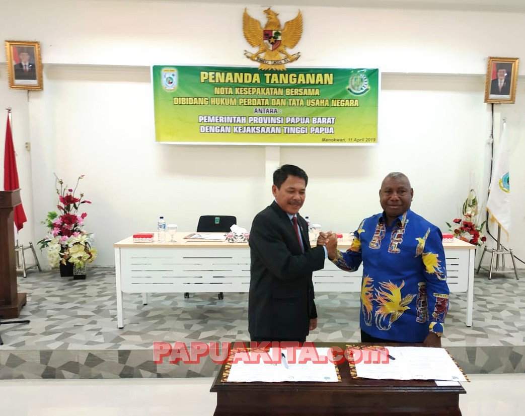 Penandatanganan MoU Bidang Hukum Perdata dan Tata Usaha Negara Kajati Heffinur