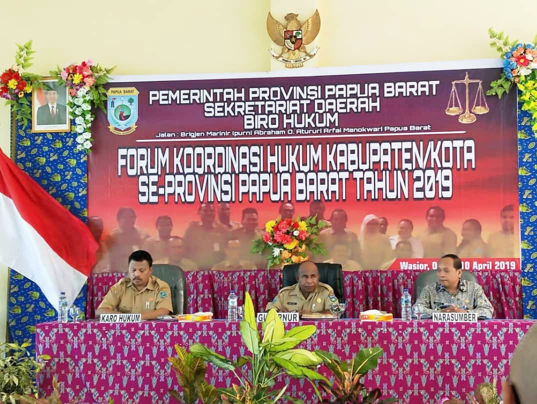 Rakoor hukum se-Papua Barat yang diselenggarakan Biro Hukum Setda Provinsi Papua Barat di Wasior, Kabupaten Teluk Wondama, 8-9 April 2019 Rakoor Hukum se Papua Barat