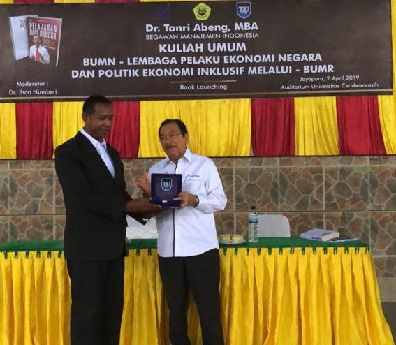 Kuliah Umum Politik Ekonomi Inklusif Millenneals Papua