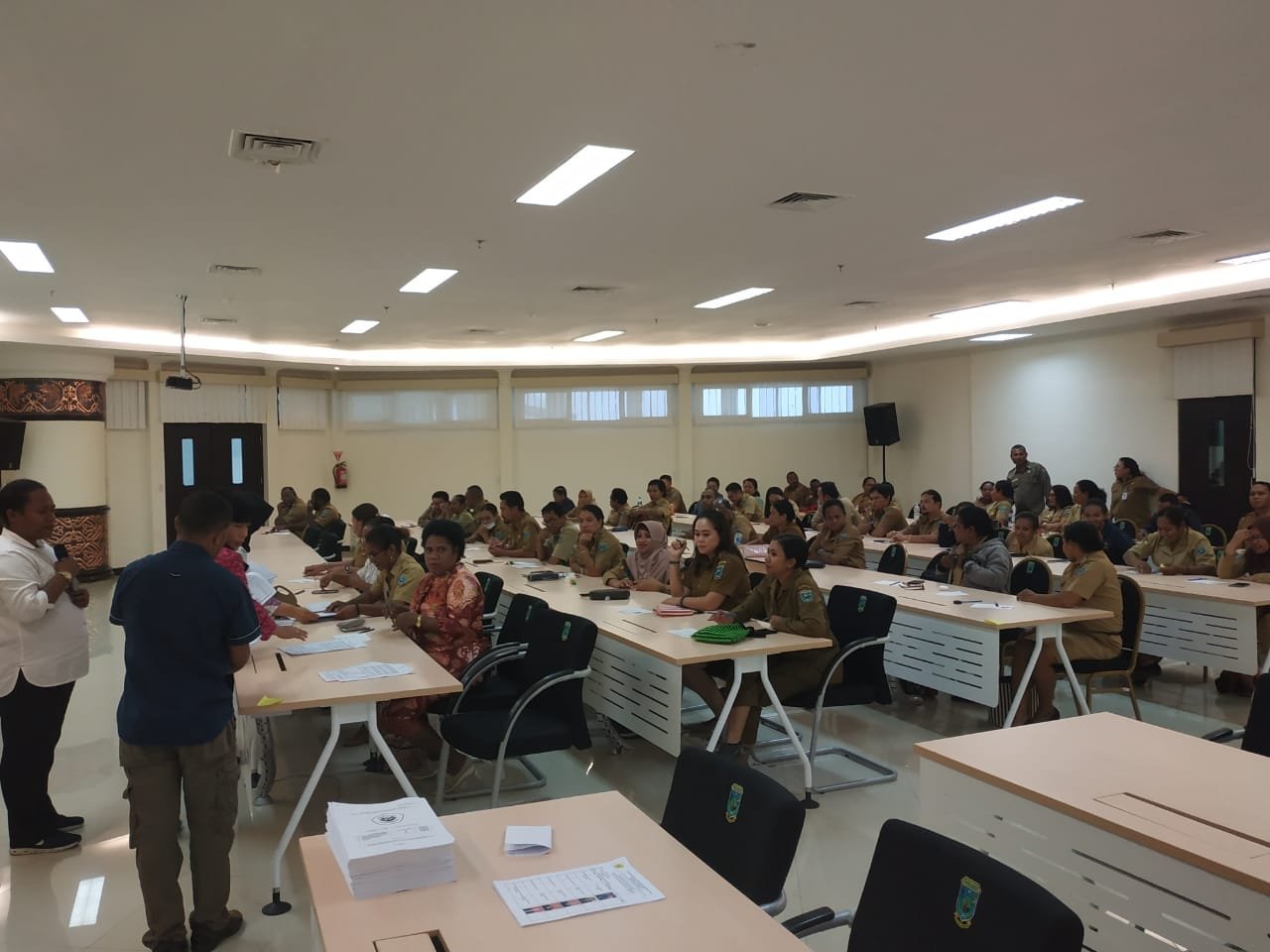 Suasana seleksi penerimaan mahasiswa baru (Maba) pasca-sarja Program Studi Keuangan Daerah Universitas Cenderawasih (Uncen), Papua. ASN Papua Barat