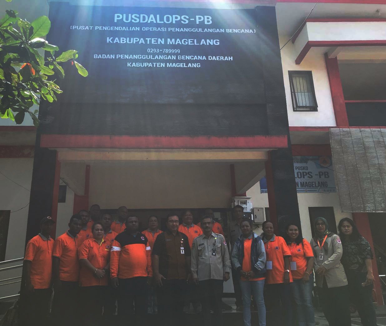 Personel BPBD Provinsi Papua Barat saat berada di Pusdalops PB, Kabupaten Magelang, Jawa Tengah BPBD Papua Barat