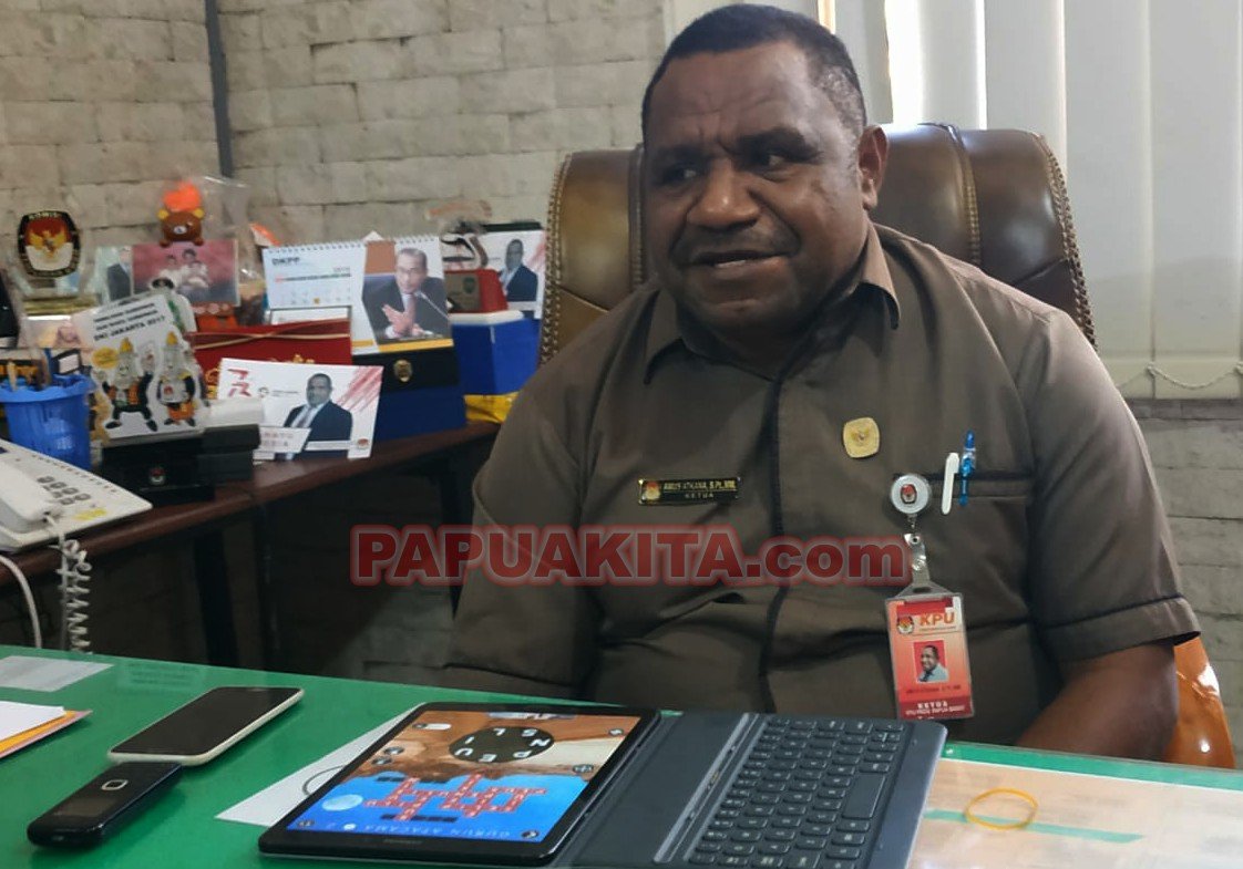 Ketua KPU Provinsi Papua Barat, Amus Atkana Penetapan Caleg Terpilih