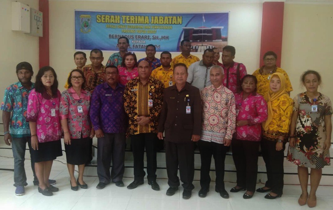 Serah terima jabatan kepala dinas perpustakaan dan kerasipan provinsi Papua Barat
