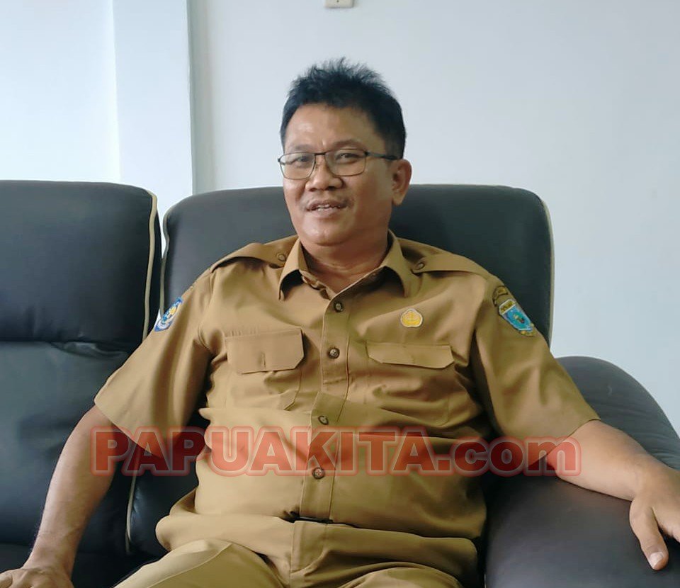 Kepala Bapenda Provinsi Papua Barat Charles Hutahuruk Bapenda Papua Barat