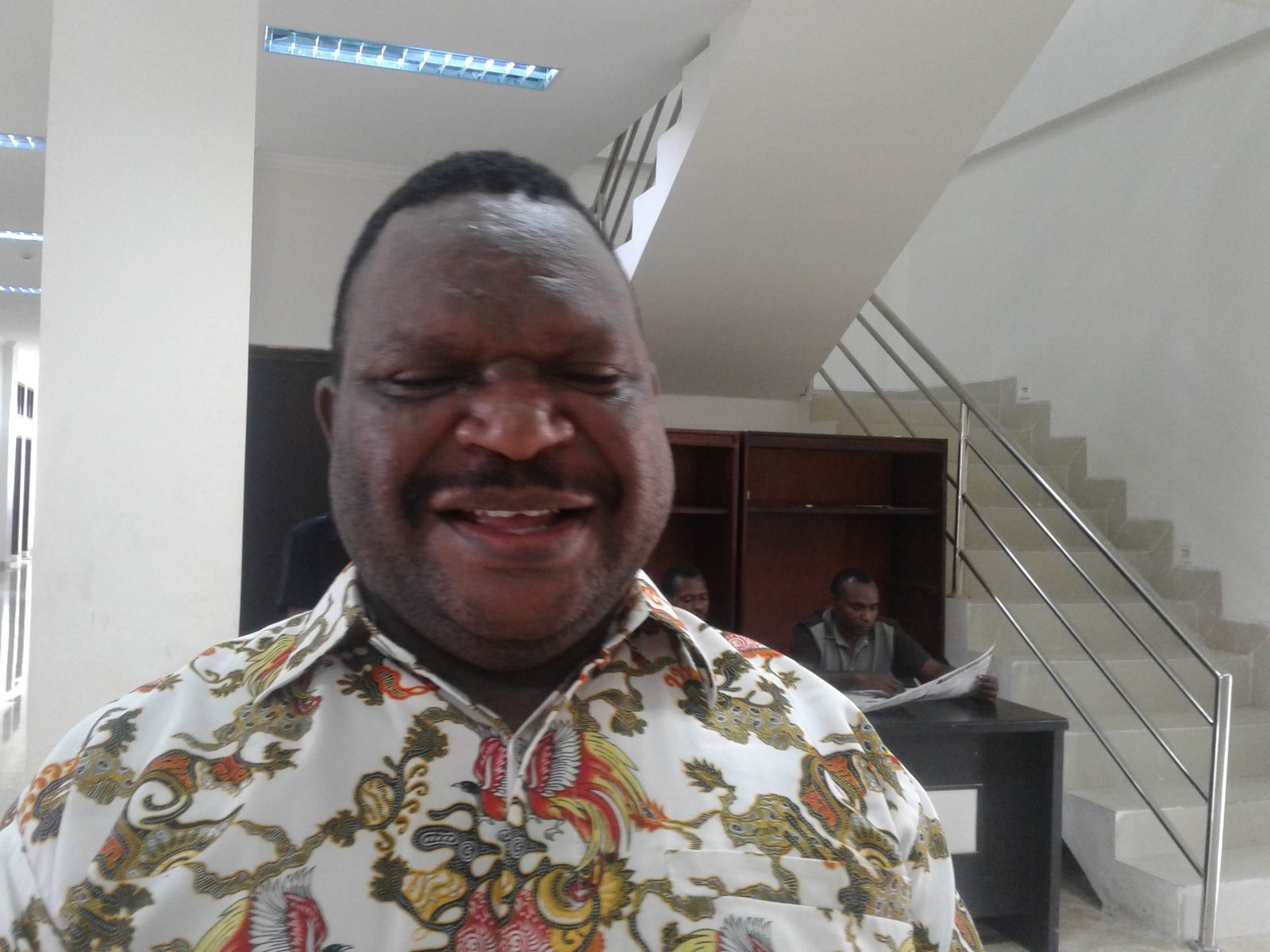Ketua DPR Papua Barat, Origenes Wonggor