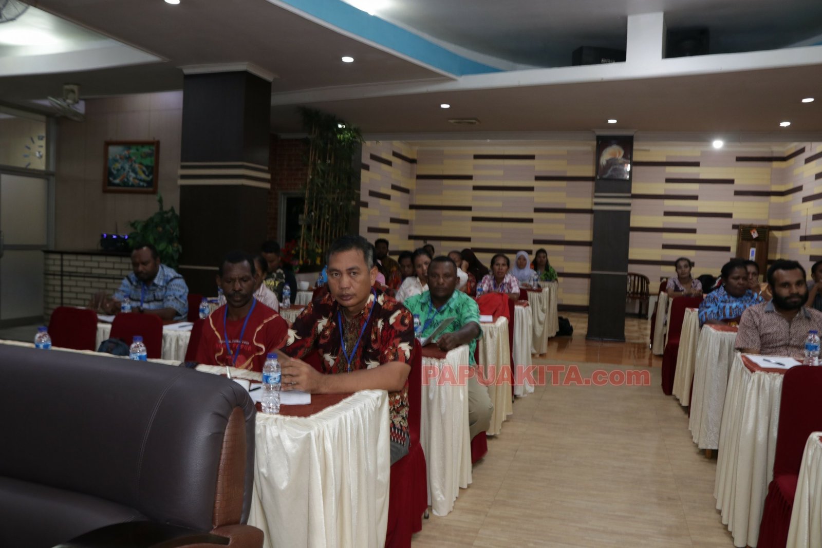 Pelatihan peningkatan SMD Aparatur dalam pemahanan, penataan, dan pengelolaan perpustakaan Sekretariat DPR Papua Barat