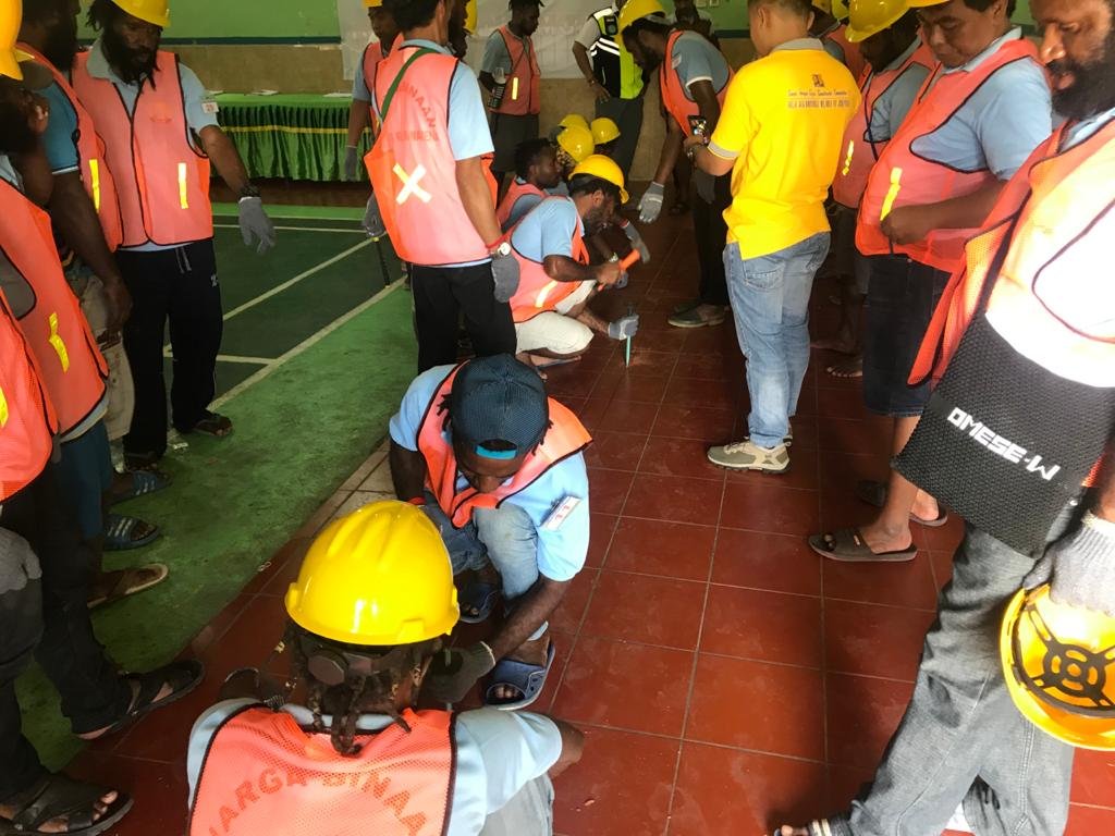 Pelatihan teknik las dan tukang batu bagi warga binaan lapas kelas IIB Wamena.