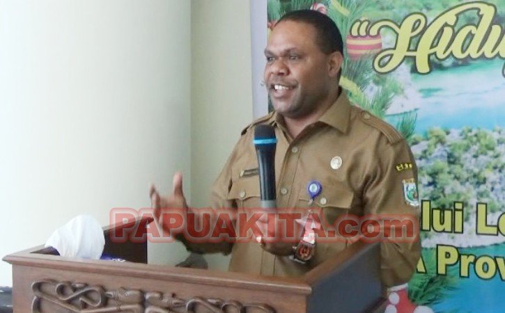 Kepala Biro Mental Spiritual dan Kesejahteraan Rakyat Setda Provinsi Papua Barat