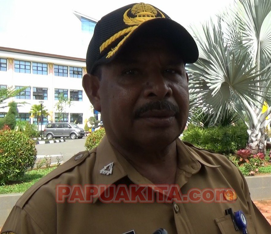Kepala Pelaksana BPBD Papua Barat, Derek Ampnir