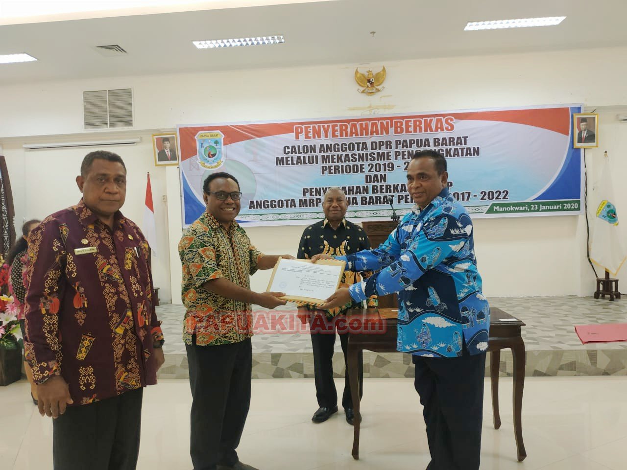Penyerahan berkas bakal calon anggota DPRPB jalur pengangkatan
