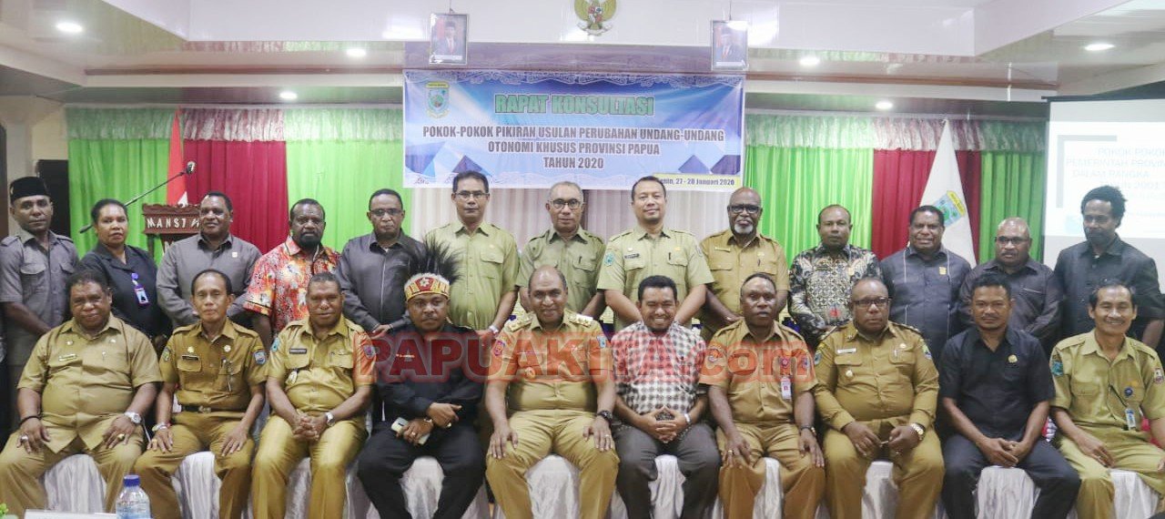 Rapat konsultasi pokok-pokok pikiran pemerintah provinsi dengan kabupaten kota se-Papua Barat, serta DPR Papua Barat dan MRPB