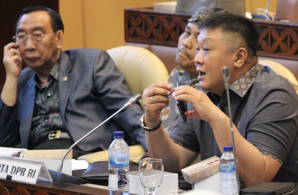 Anggota DPR RI asal Dapil Papua Barat, Rico Sia