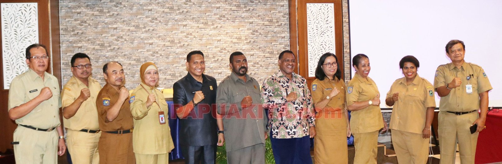 Rapat Komisi I DPRPB dengan SKPD Mitra