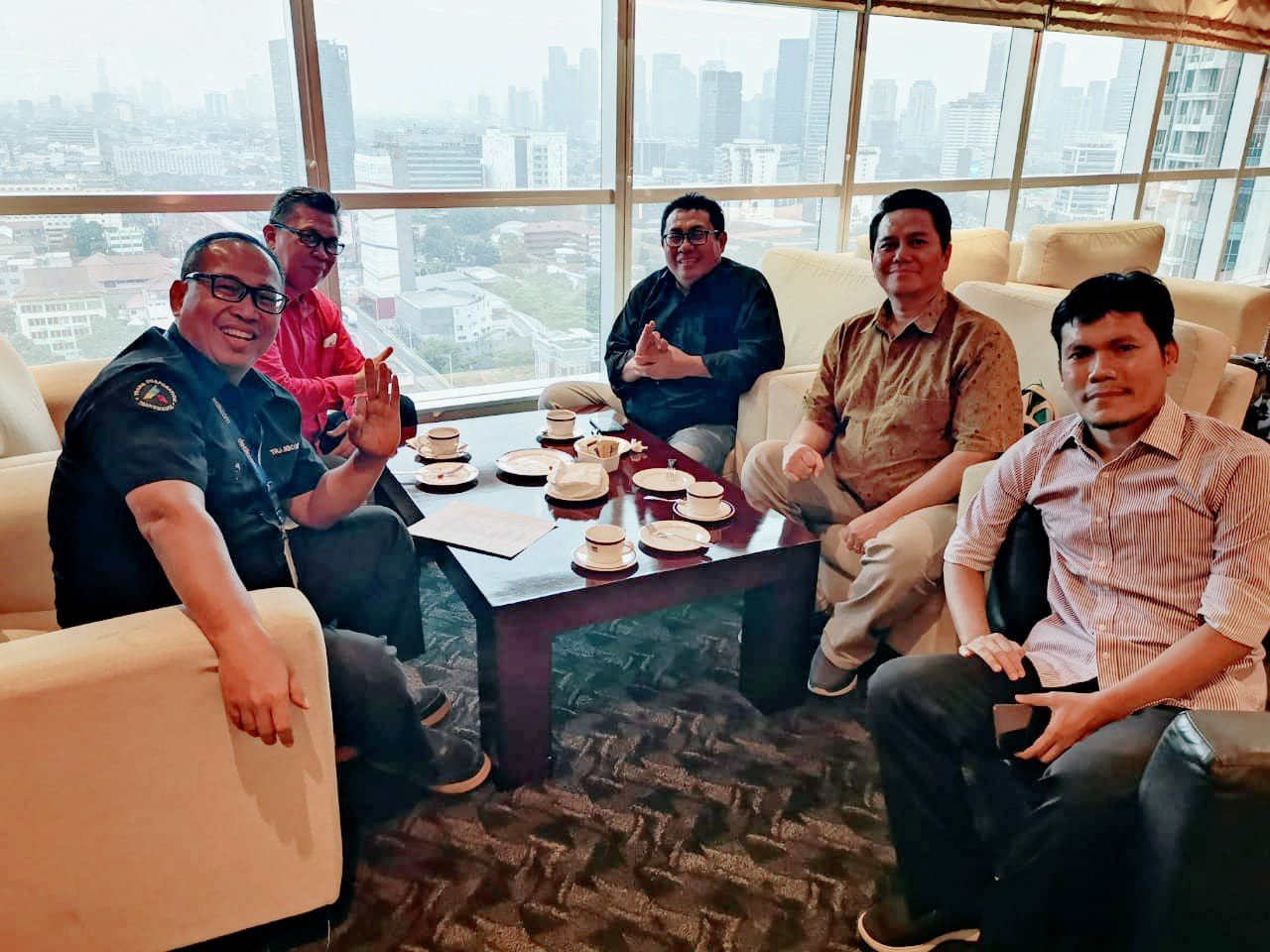 Pengurus SMSI Pusat saat bertemu dengan Dewan Penasehat.