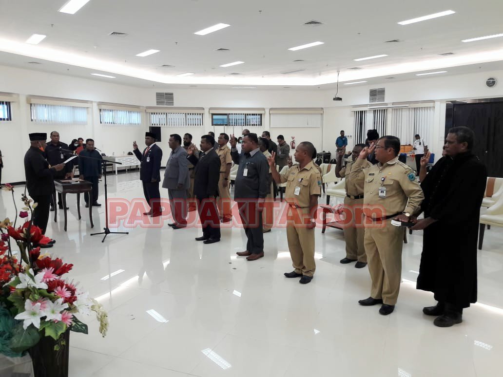 Pelantikan Para Pejabat Tiga Biro Setda Provinsi Papua Barat