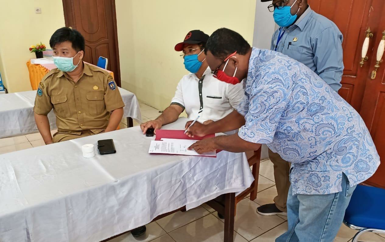 Penyerahan alat-alat kesehatan pencegahan Covid19 oleh SKK Migas bersama Genting Oil
