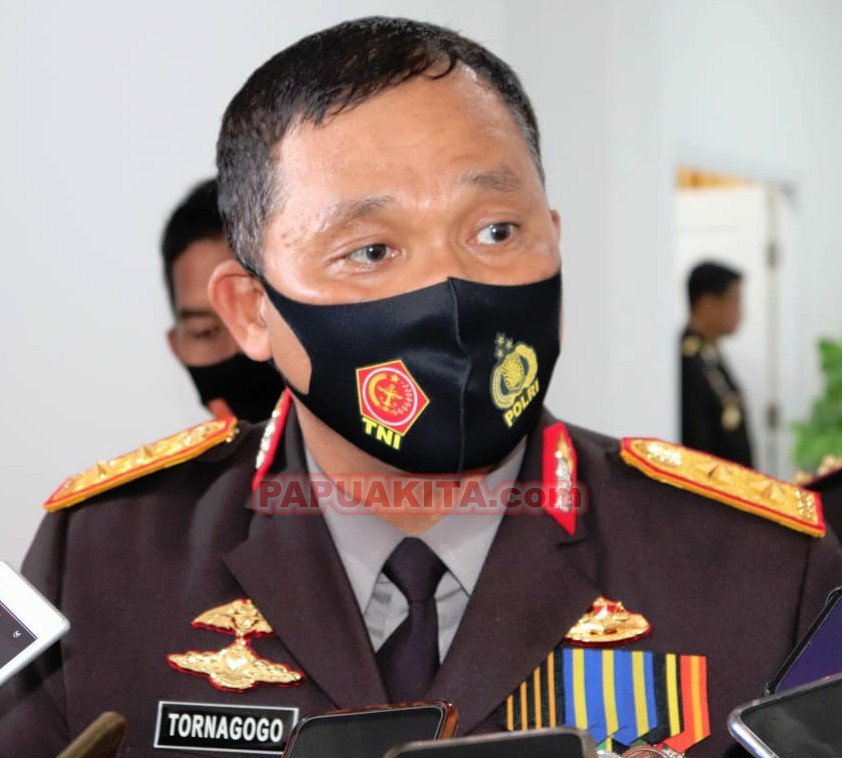 Kapolda Papua Barat Irjenpol Dr. Tornagogo Sihombing
