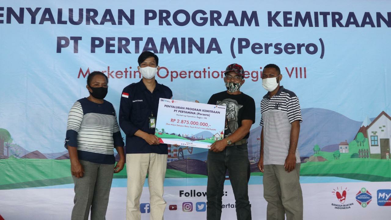 Penyaluran modal usaha kepada mitra binaan Pertamina