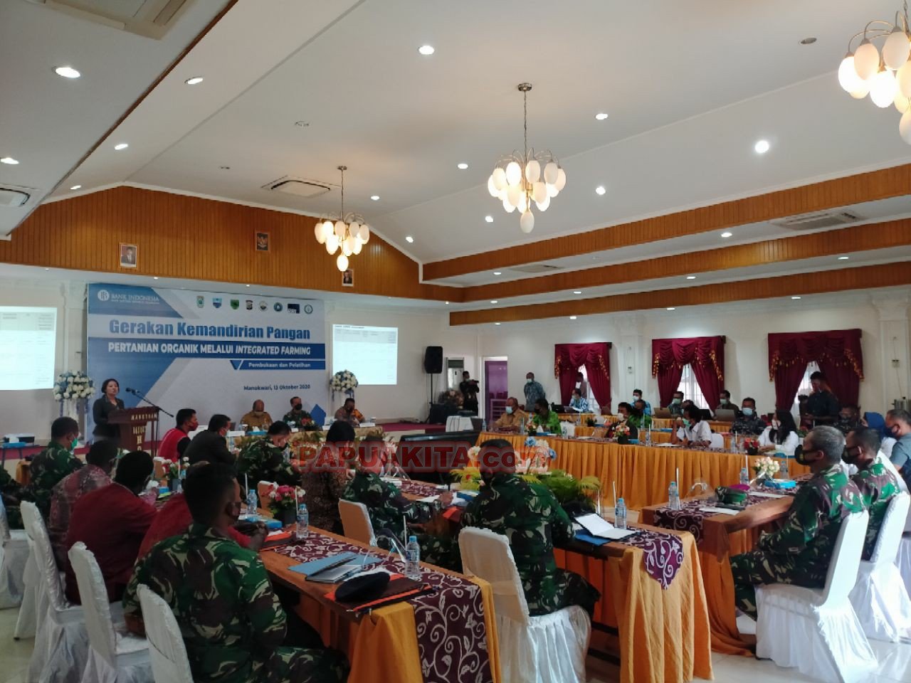 Kepala Perwakilan Bank Indonesia Provinsi Papua Barat, Rut W. Eka Trisilowati saat menyampaikan sambutannya