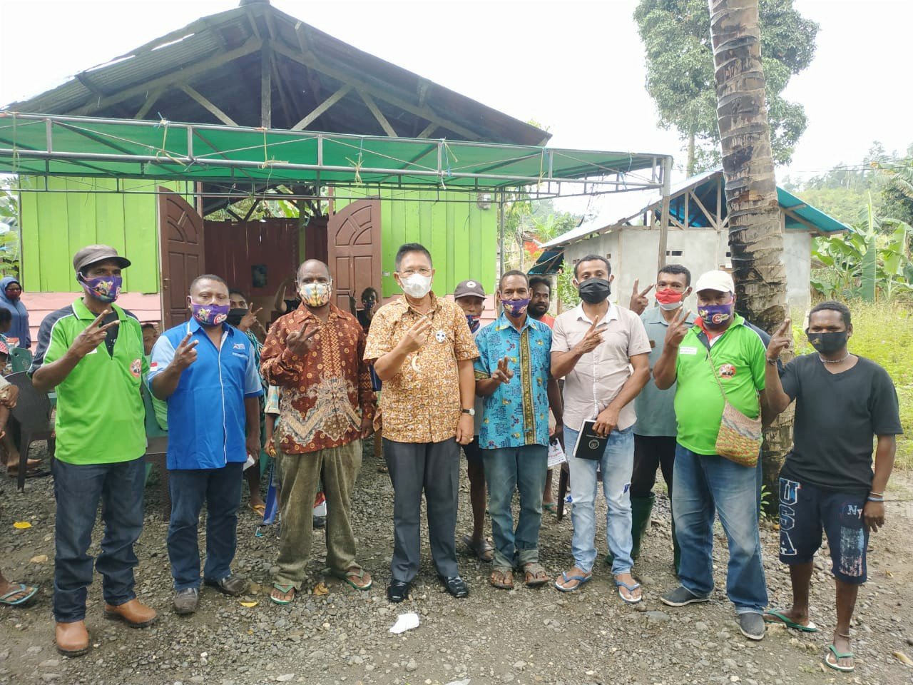 Calon Wakil Bupati Manokwari Edi Budoyo saat bertatap muka dengan Warga Kampung Wasai