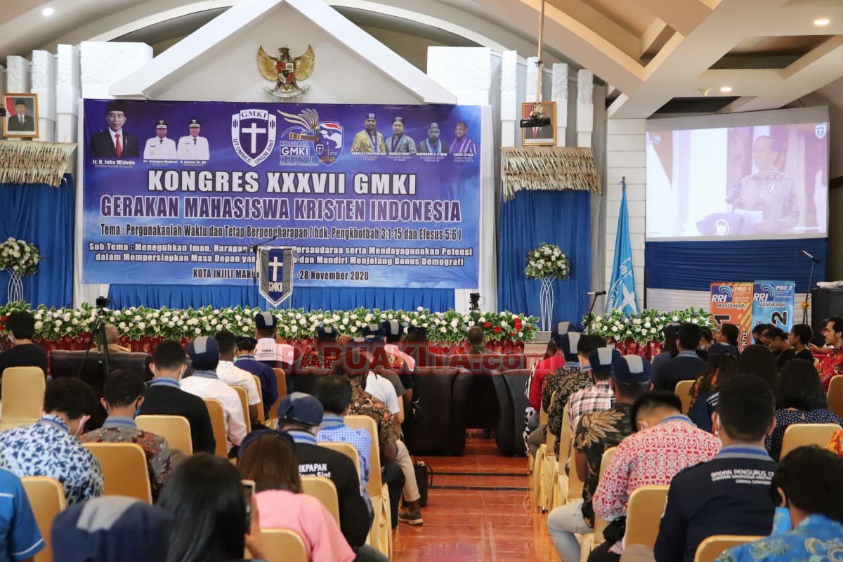 Presiden Jokowi saat membuka kongres ke XXXVII GMKI secara virtual. Dalam kesempatan itu, Jokowi menyampaikan urgensi pembuatan UU Cipta Kerja
