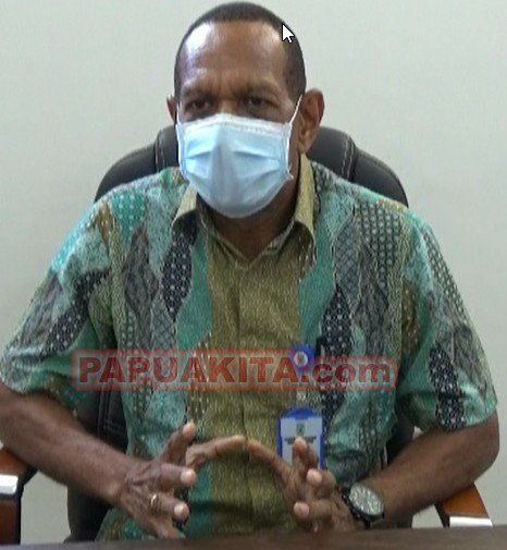 Direktur RSU Provinsi Papua Barat, dr. Arnold Tiniap