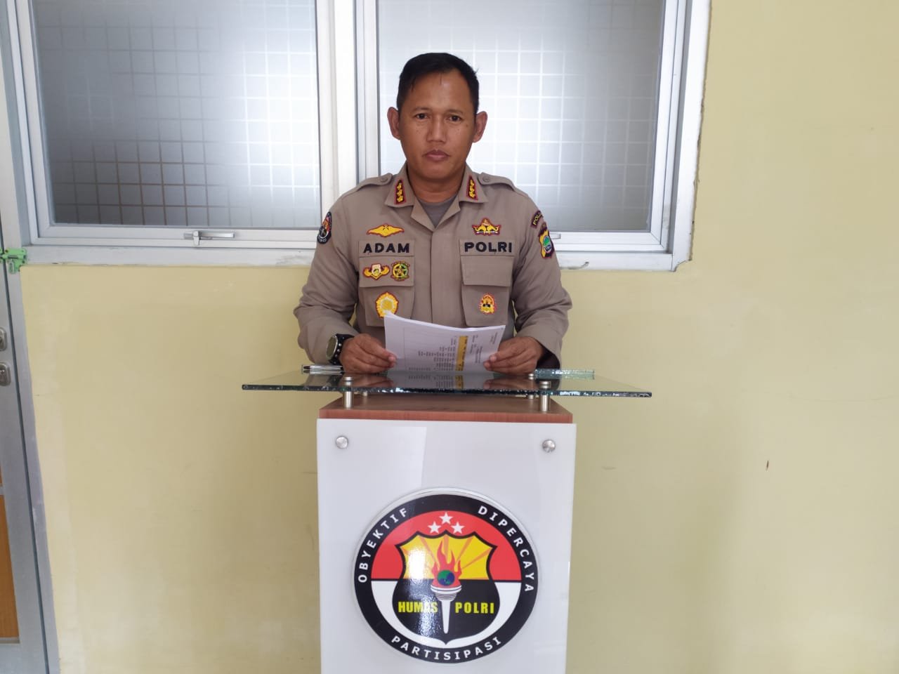 Kabid Humas Polda PB, Kombespol Adam-Erwindi, S.I.K, M.H.
