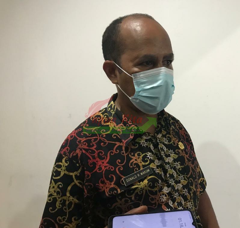 Pelaksana Tugas Kepala BKPSDM Kabupaten Kaimana Donald R. Wakum