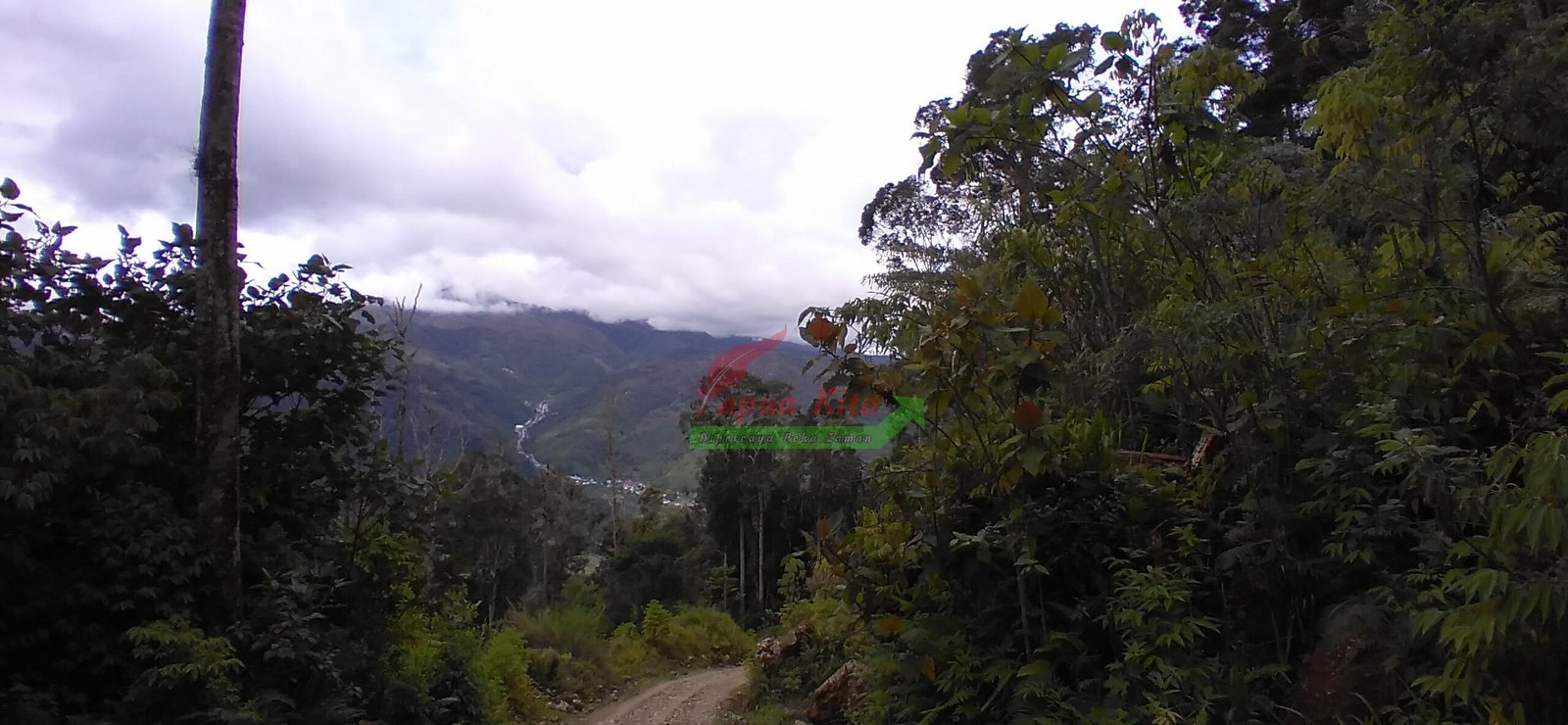 Pemandangan salah satu Kampung di Kabupaten Pegunungan Arfak