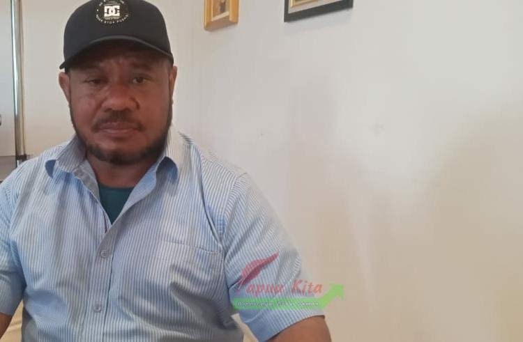 Ketua Pansus Revisi UU Otsus DPR Papua Barat Yan Anton Yoteni