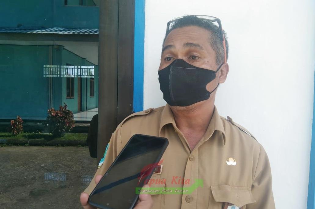 Kepala Disperindag Kabupaten Raja Ampat Samsuddin Nimanuhu