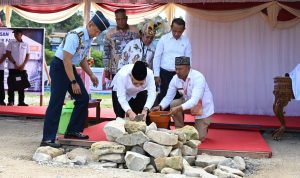 Wapres RI Ma'ruf Amin meletakan batu pertama pembangunan kawasan hijau terbuka di Kabupaten Fakfak. PT Pupuk Kaltim bakal menginvestasikan dana senilair Rp30 triliun di daerah tersebut
