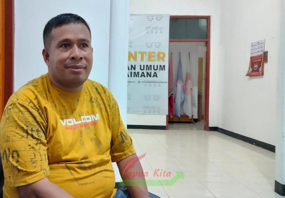 Komisioner KPU Kaimana Yan Putnarubun Komisioner KPU Kaimana Yan Putnarubun
