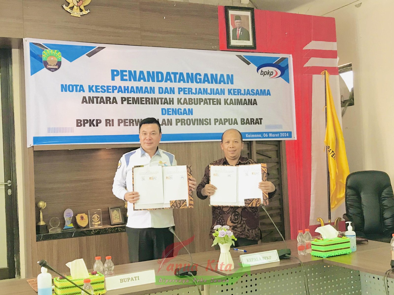 Penandatanganan kerja sama antara Pemkab Kaimana dengan BPKP RI Perwakilan Papua Barat Penandatanganan kerja sama antara Pemkab Kaimana dengan BPKP RI Perwakilan Papua Barat