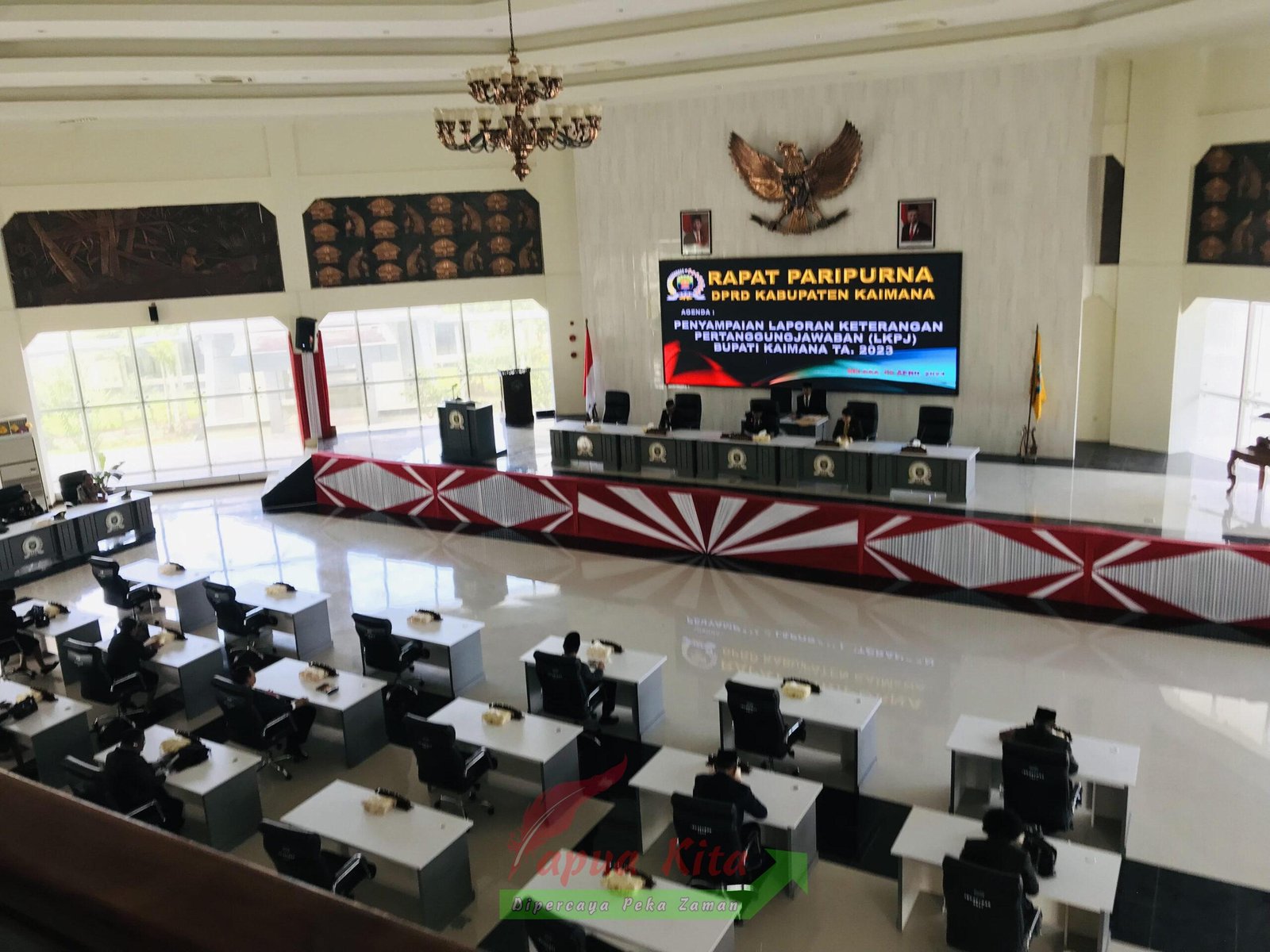 Suasana rapat paripurna DPRD Kaimana Suasana rapat paripurna DPRD Kaimana