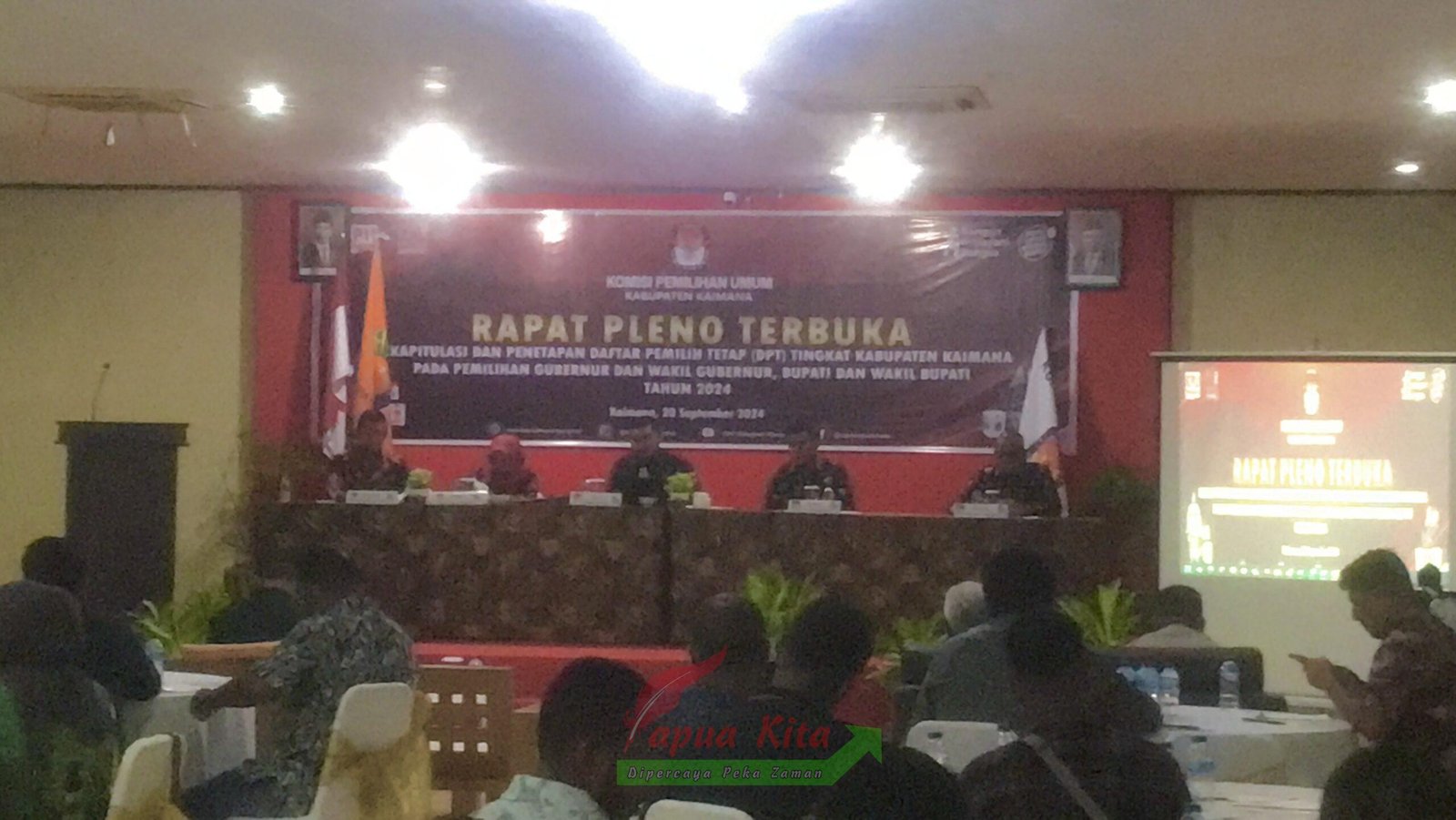 7E38619B-D3F9-4B5D-A2CA-7114F41F2E30 Rapat pleno penetapan DPT Kabupaten Kaimana