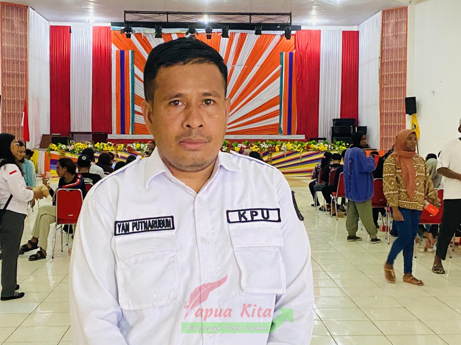 Komisioner KPU Kaimana Divisi Program dan Data, Yan Putnarubun Komisioner KPU Kaimana Divisi Program dan Data, Yan Putnarubun
