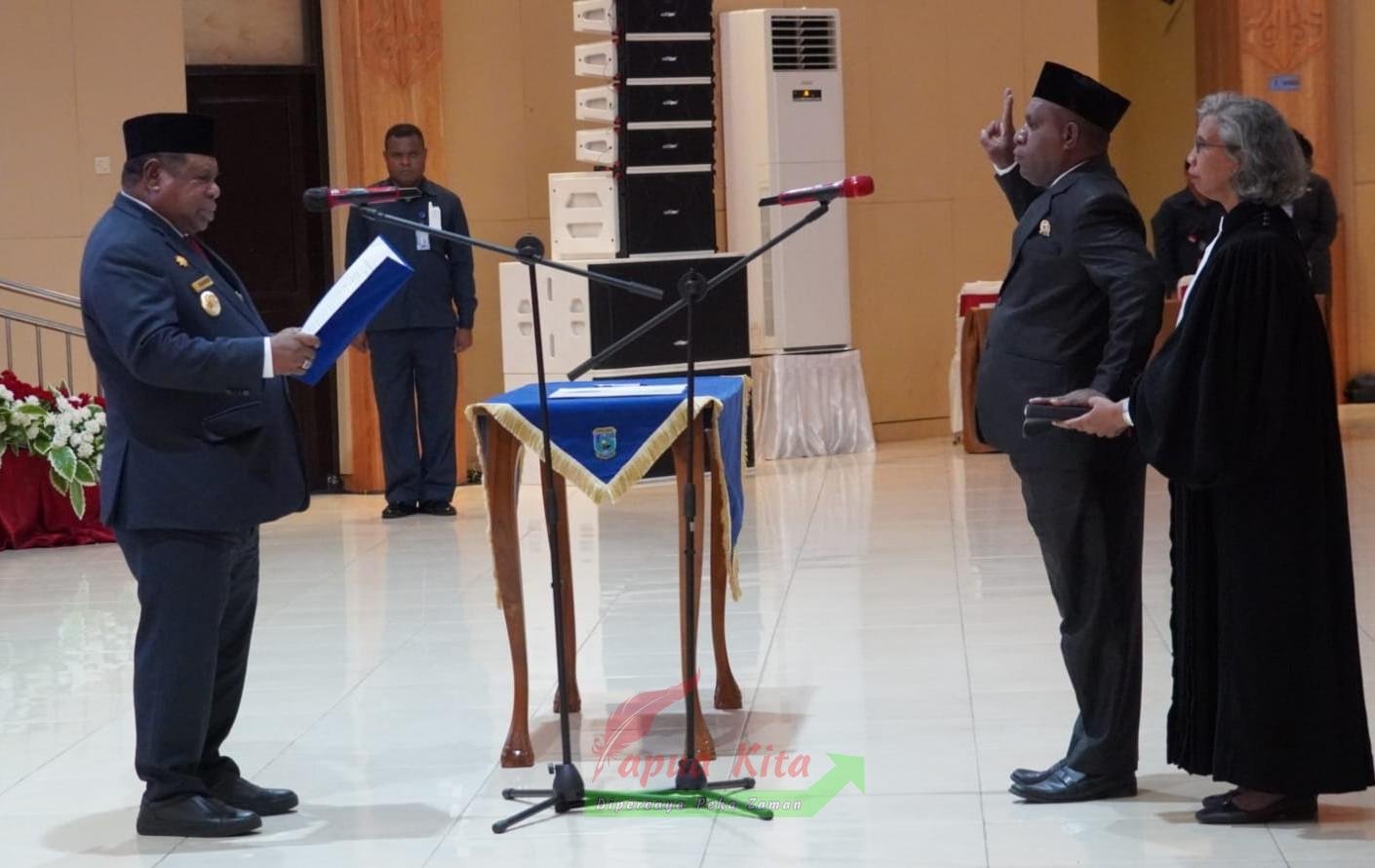 Pelantikan Wakil Ketua MRPB Melbianus Raymond Mandacan Pelantikan Wakil Ketua MRPB Melbianus Raymond Mandacan