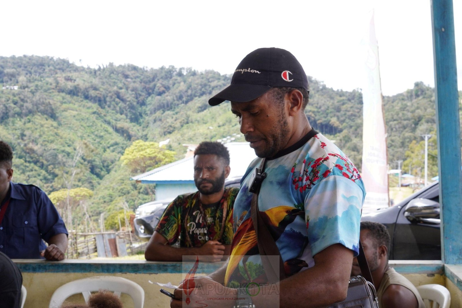 Paulus Dowansiba Tokoh Pemuda Kampung Mainda Paulus Dowansiba Tokoh Pemuda Kampung Mainda
