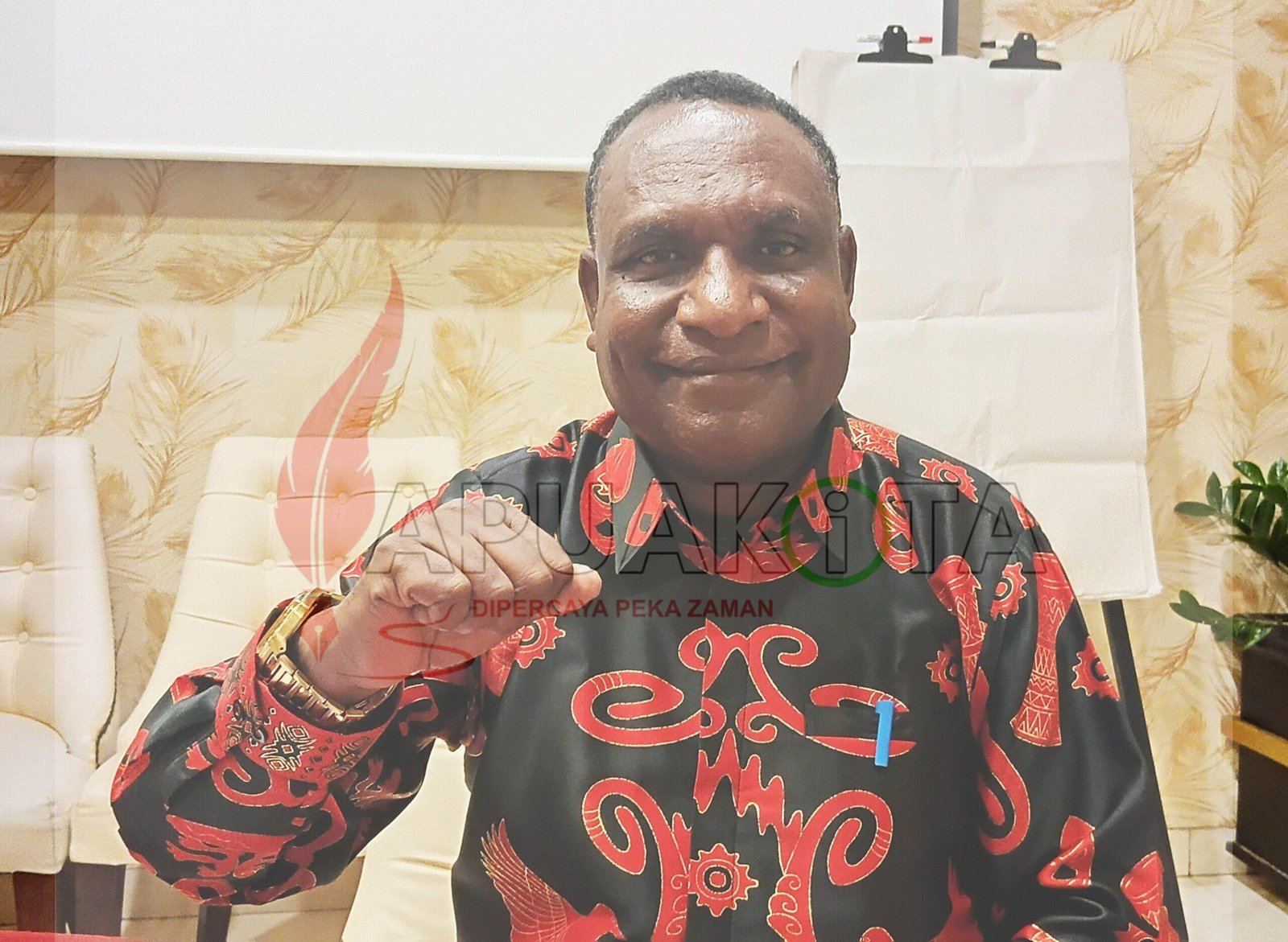 Bupati Pegunungan Arfak Dominggus Saiba tak segan berikan sanksi bagi ASN Bupati Pegunungan Arfak Dominggus Saiba tak segan berikan sanksi bagi ASN