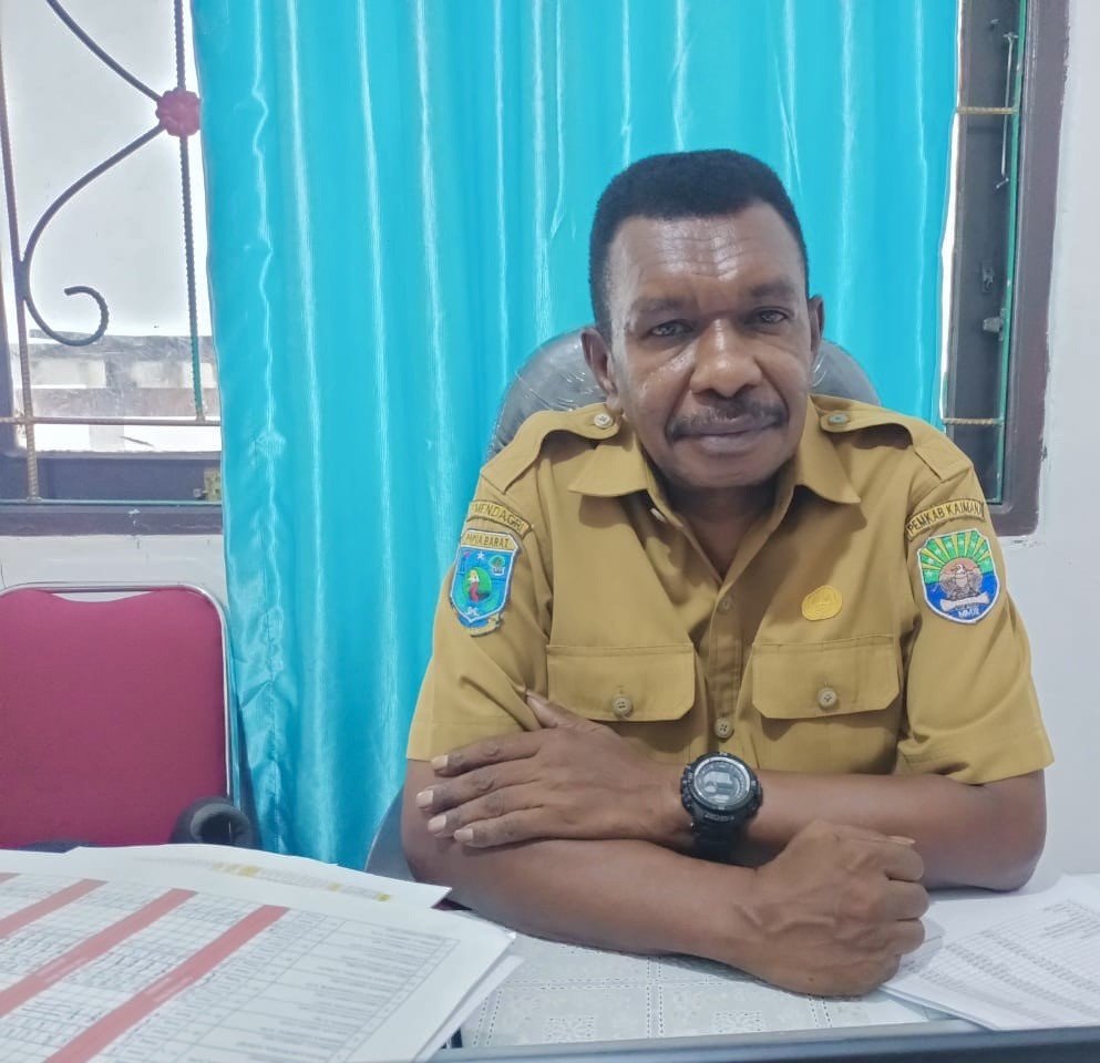 Kepala SDN Matoa, Kaimana Christian Gerard Murmana Kepala SDN Matoa, Kaimana Christian Gerard Murmana