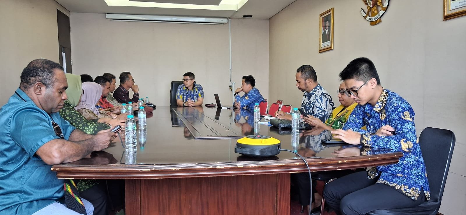 Rombongan Komisi 1 DPRP Papua Barat saat konsultasi dengan Kemendagri terkait hasil seleksi anggota jalur pengangkatan atau otsus