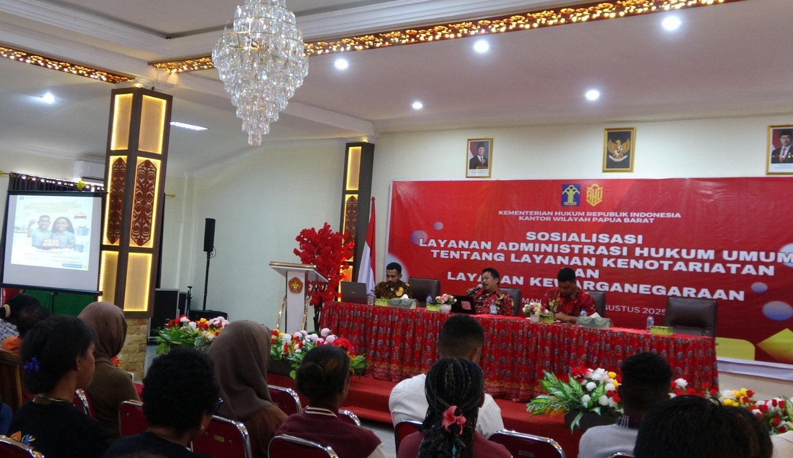 Kanwil Kemenkum Papua Barat sosialisasi layanan Kenotariatan dan Kewarganegaraan di Kampus STIH Manokwari. Kanwil Kemenkum Papua Barat sosialisasi layanan Kenotariatan dan Kewarganegaraan di Kampus STIH Manokwari.